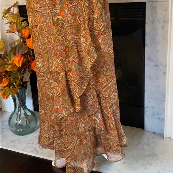 Gorgeous chiffon paisley lined maxi skirt - Picture 2 of 6